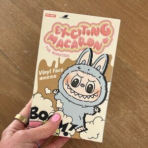 Exciting Macaron Labubu